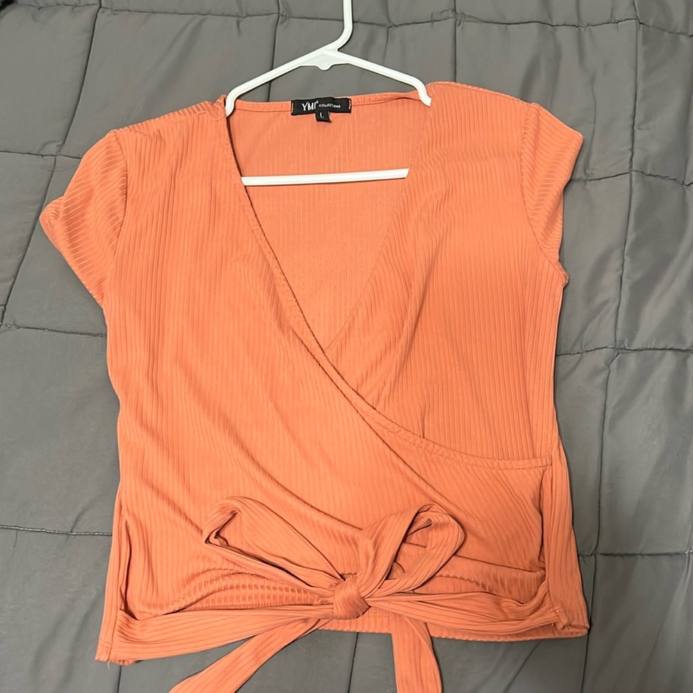 Coral crossover top